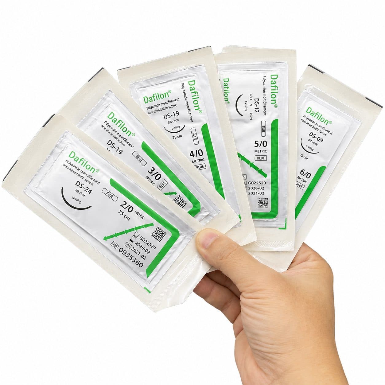 Chỉ khâu phẫu thuật không tiêu Dafilon bbraun kim tam giác 3/8C